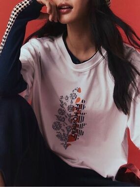NWT FP Movement Inspire Buti Logo Tee size Medium in White/Navy/Orange